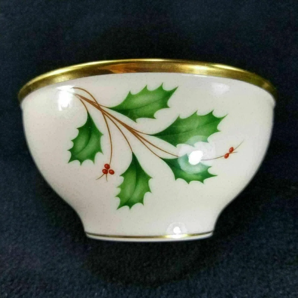 Lenox Holiday Collection 6‎ Inch Christmas Candy Snack Cookie Gold Trim Bowl